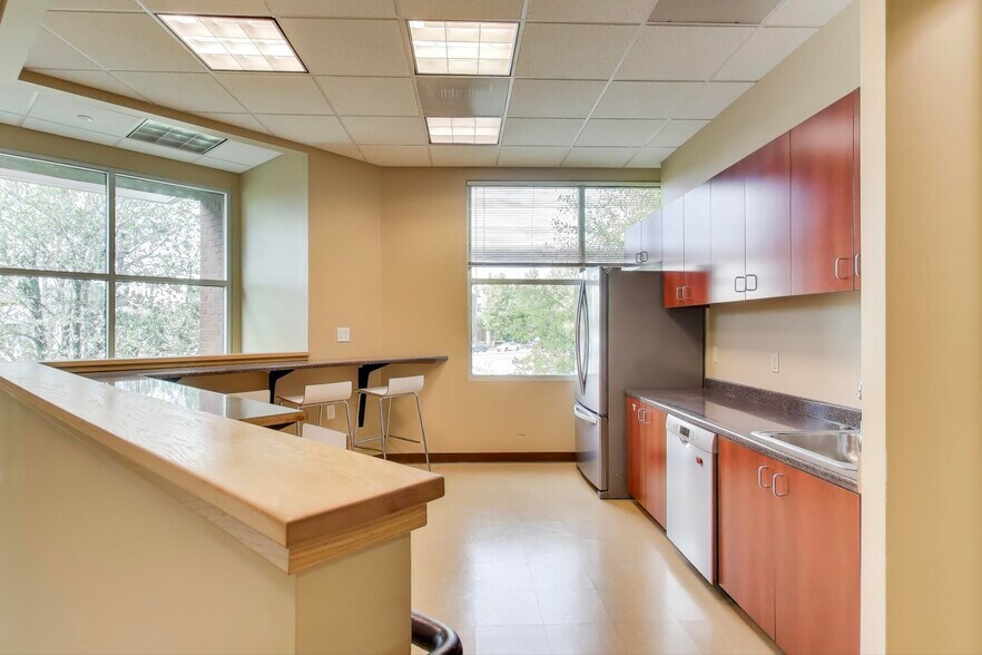 More Photos Of 785 Ygnacio Valley Rd, Walnut Creek Office For Sale