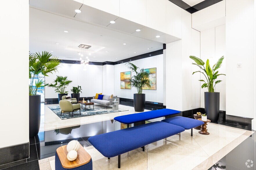 More Photos Of 1111 Brickell Ave, Miami Office For Lease