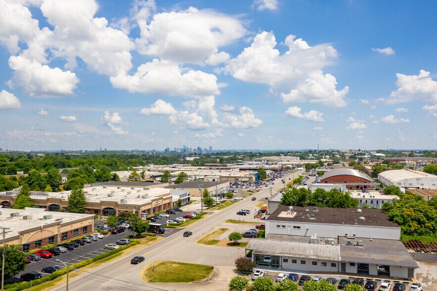 More Photos Of 2934 Sidco Dr, Nashville Loft Creative Space For Lease