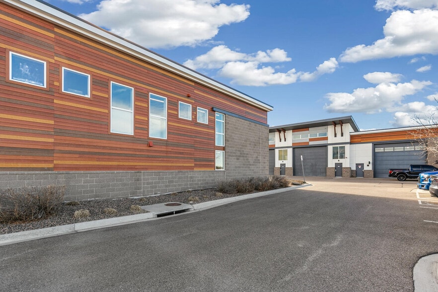 More Photos Of 18233 Lincoln Meadows Pky, Parker Self Storage For Sale