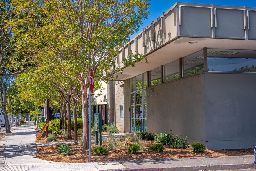 More Photos Of 721 Colorado Ave, Palo Alto Office For Sale