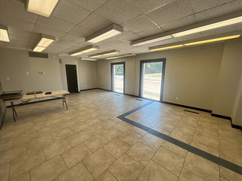 More Photos Of 324 N 19th St, Guthrie Office For Lease