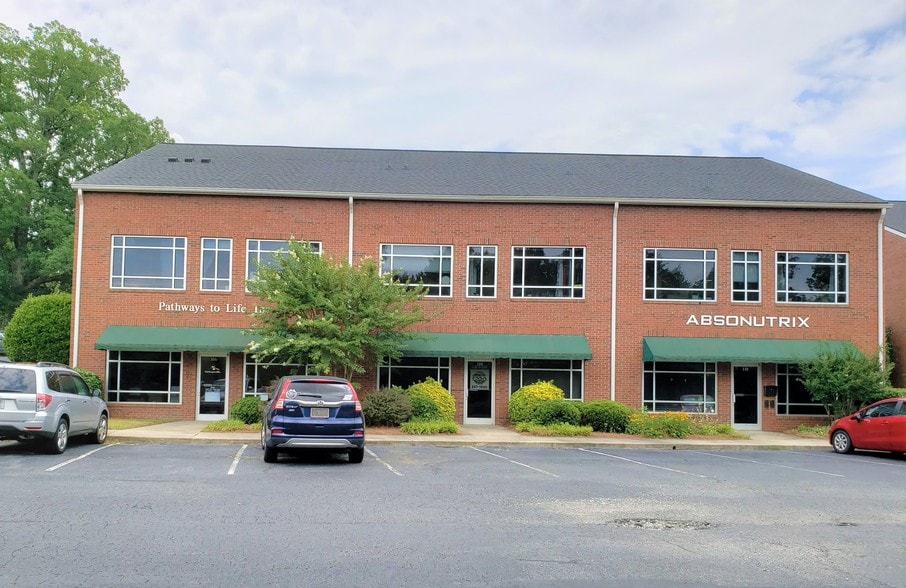 More Photos Of 5500 Adams Farm Ln, Greensboro Medical For Sale