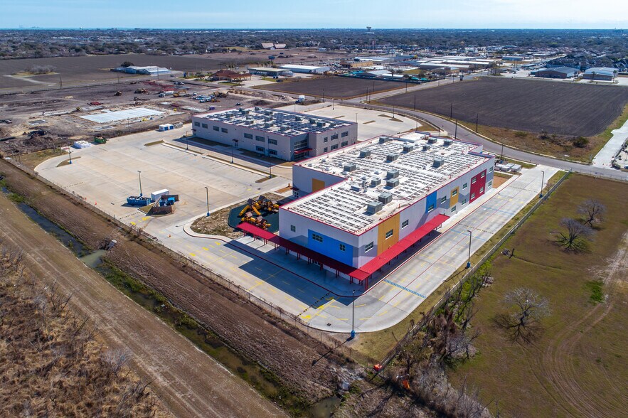More Photos Of 6609 Evans Rd, Corpus Christi Schools For Sale