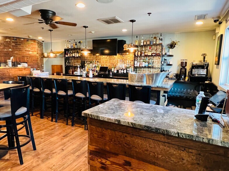 More Photos Of 75 Davis Straits, Falmouth Restaurant For Lease