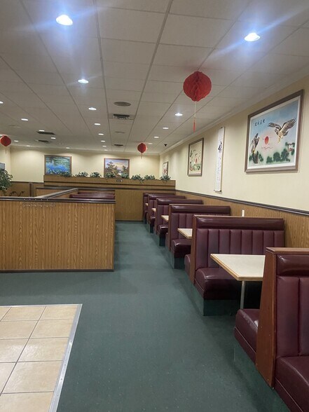 More Photos Of 107 N Main St, Payette Restaurant For Lease