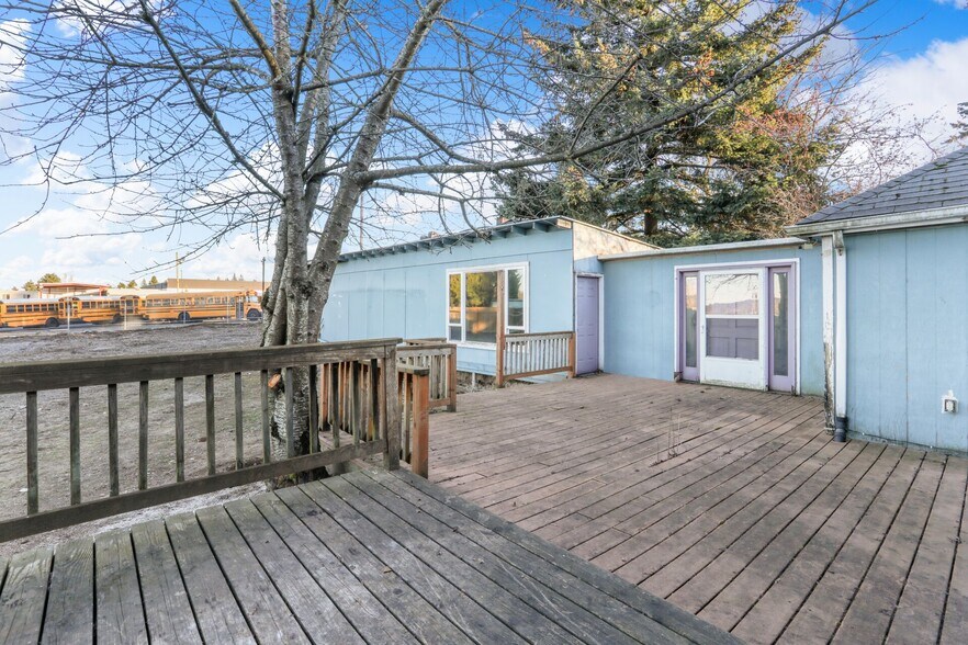 More Photos Of 6350 NE 66th Ave, Portland Flex For Sale