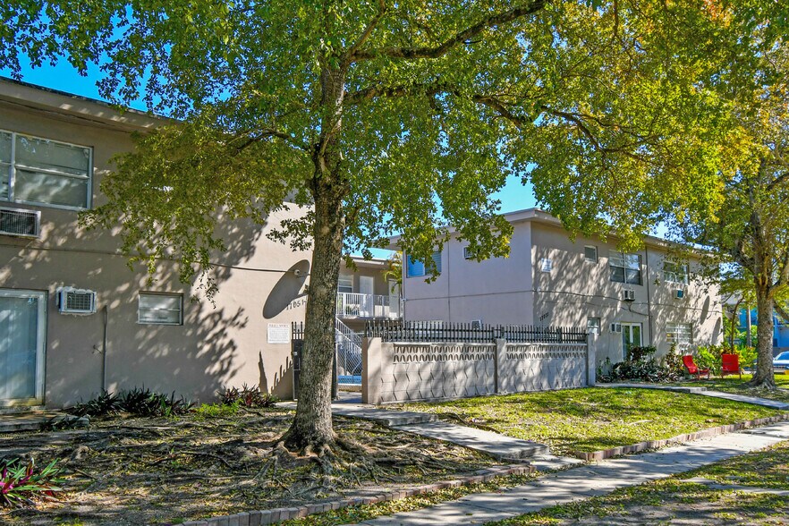 More Photos Of 17031 NE 21st Ave, North Miami Beach Apartments For Sale