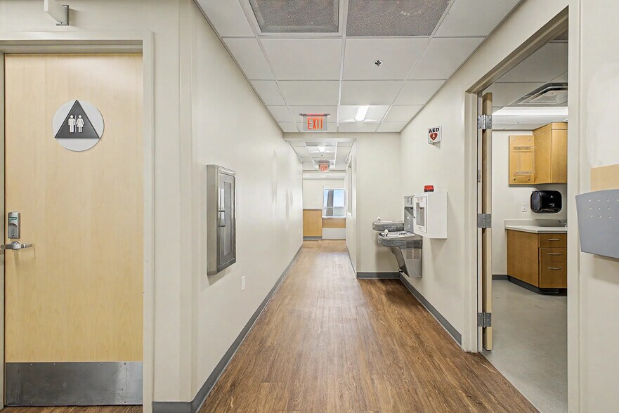 More Photos Of 7534 E 2nd St, Scottsdale Medical For Lease