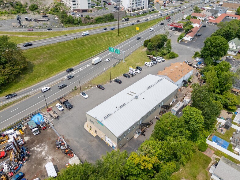 More Photos Of 10 Bennett Hwy, Saugus Warehouse For Lease