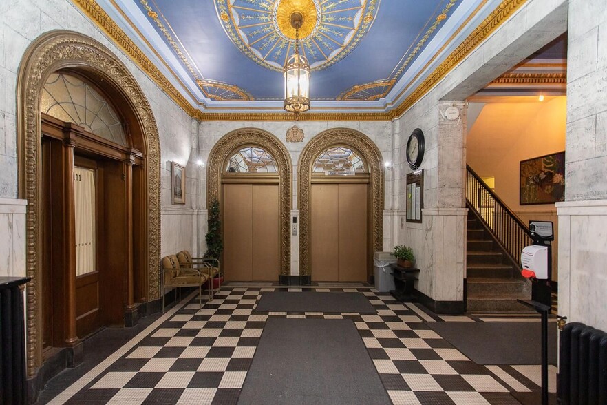 More Photos Of 500 Willow Ave, Council Bluffs Office For Lease