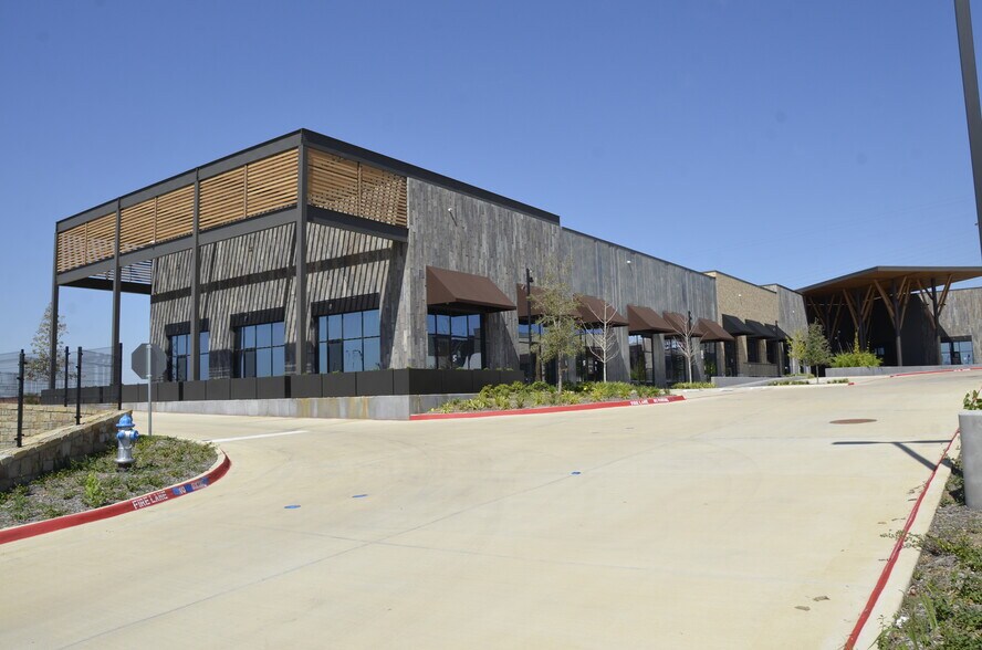 More Photos Of NWC Old Denton Rd & E Jackson Rd, Carrollton Unknown For Lease