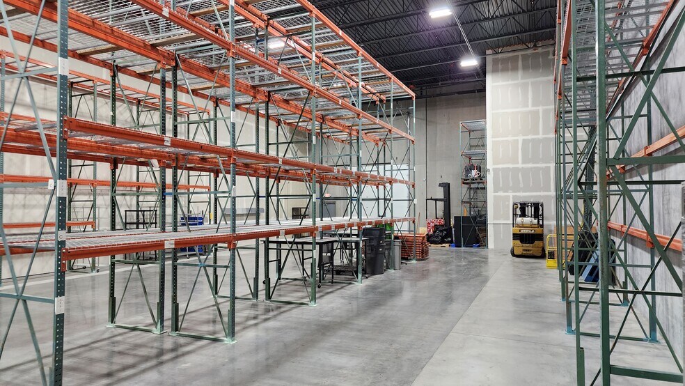 More Photos Of 13863 S 2700 W, Bluffdale Flex For Sale