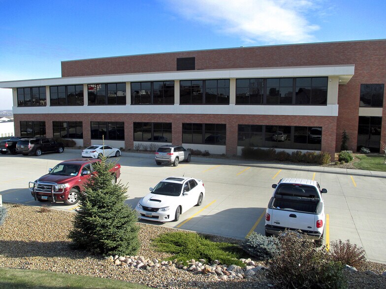 More Photos Of 2500 Sunset Dr, Mandan Medical For Lease