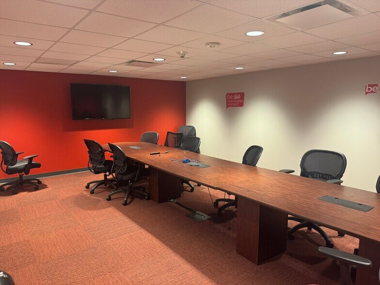 More Photos Of 4765 Jackson Rd, Ann Arbor Freestanding For Sale