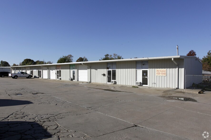 More Photos Of 104-122 S 122nd Ave, Tulsa Warehouse For Lease