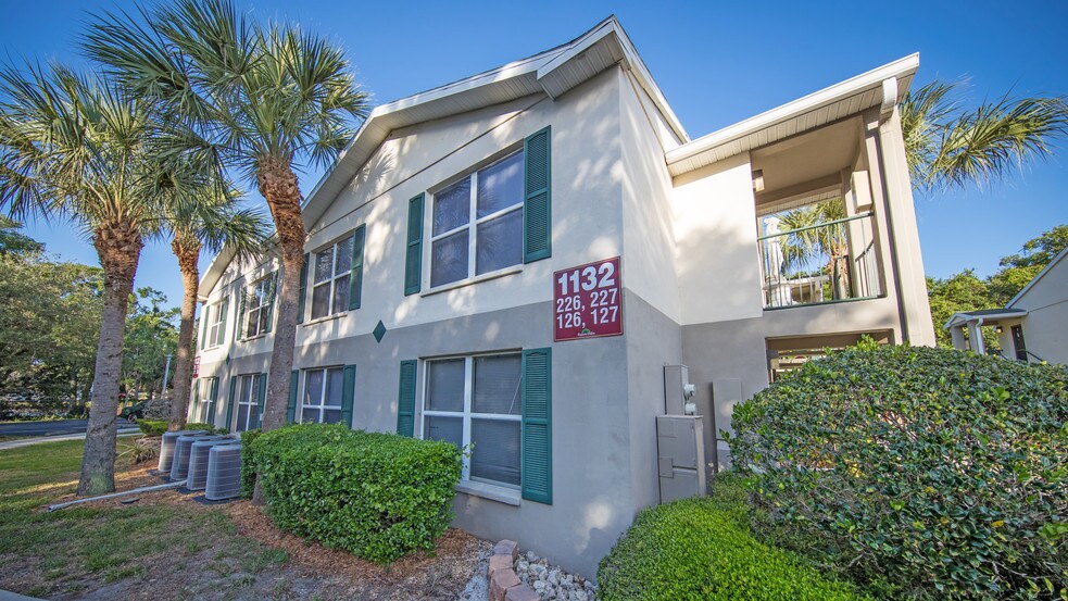 More Photos Of 1160 Four Seasons Cir, Sarasota Apartments For Sale