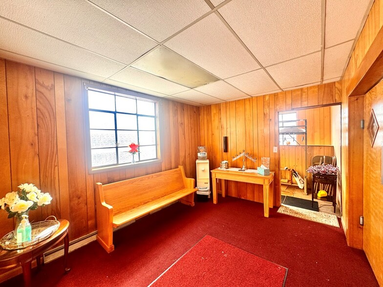 More Photos Of 105 Smith St, Beckley Religious Facility For Sale