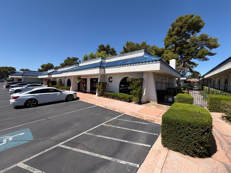 More Photos Of 601 S Rancho Dr, Las Vegas Medical For Sale