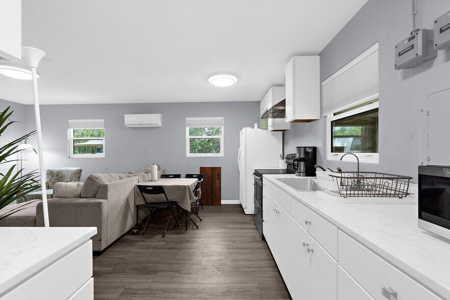 More Photos Of 22226 Sr 64, Bradenton Specialty For Sale