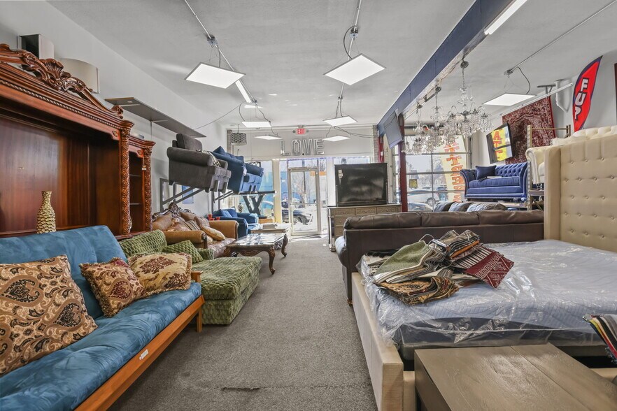 More Photos Of , Minneapolis General Retail For Sale