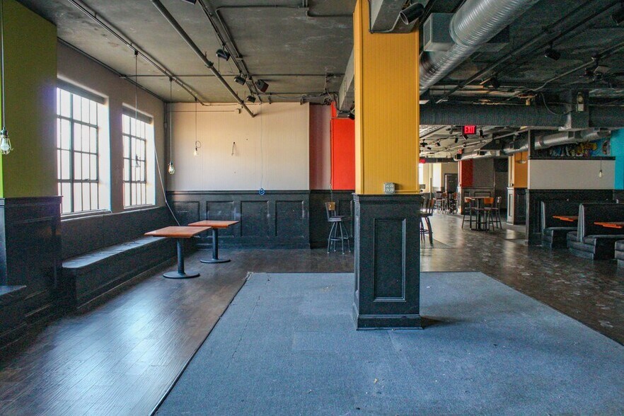 More Photos Of 115 Clinton Ave E, Huntsville Office For Lease