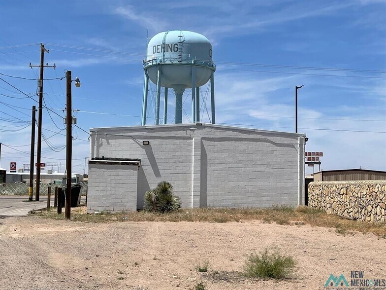 More Photos Of 115 8th St, Deming Warehouse For Sale