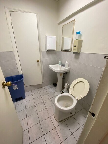 More Photos Of 2000 Kings Hwy, Brooklyn Apartments For Lease