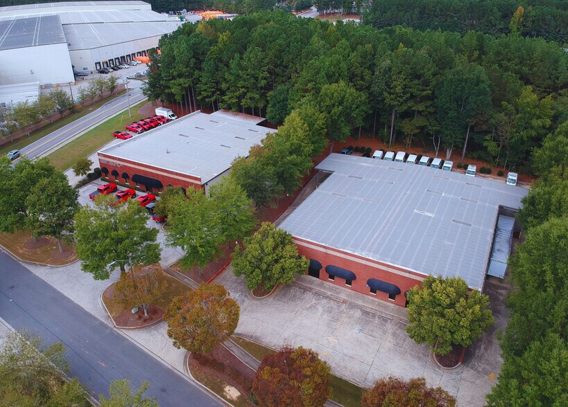 More Photos Of 3404 Florence Cir, Powder Springs Showroom For Sale