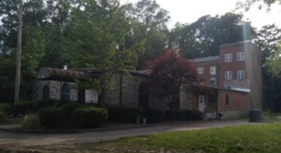 More Photos Of 300 Water St, Saint Charles Office For Sale