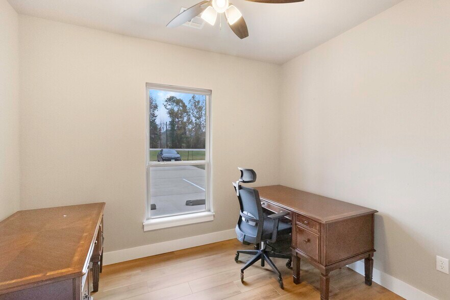 More Photos Of 7899 US Highway 190 W, Livingston Office Residential For Sale