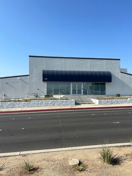 More Photos Of 4765 E Ramon Rd, Palm Springs Storefront Retail Office For Sale