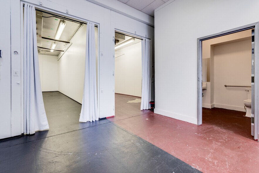 More Photos Of 829 E Warrington Ave, Pittsburgh Storefront Retail Office For Lease