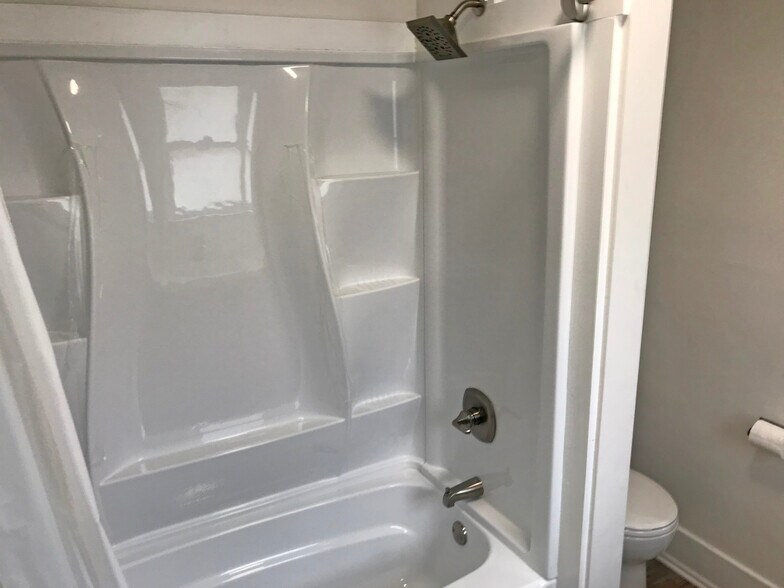 More Photos Of 1412 F St, Sacramento Apartments For Sale