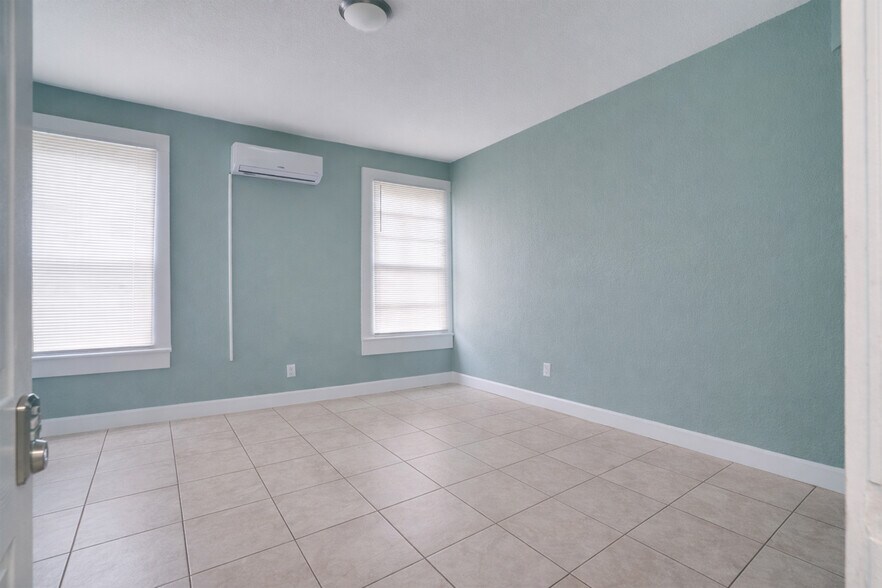 More Photos Of 316 W Columbus Dr, Tampa Apartments For Sale