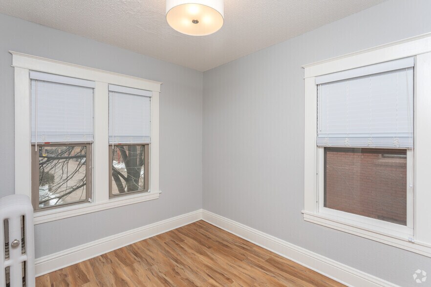 More Photos Of 117-127 W Grant St, Minneapolis Apartments For Lease