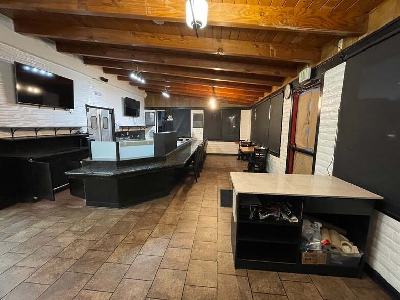 More Photos Of 5933-43 El Cajon Blvd, San Diego Storefront Retail Office For Sale