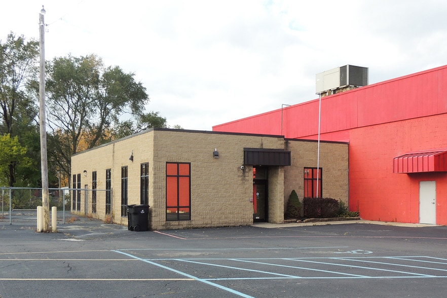 Primary Photo Of 4210-4212 13th St, Wyandotte Warehouse For Sale
