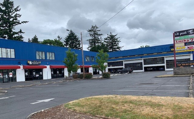 More Photos Of 18061-18081 SE Division St, Portland Auto Repair For Lease