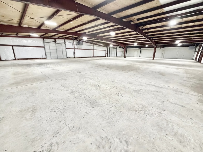 More Photos Of 3609 S High Ave, Oklahoma City Manufacturing For Lease