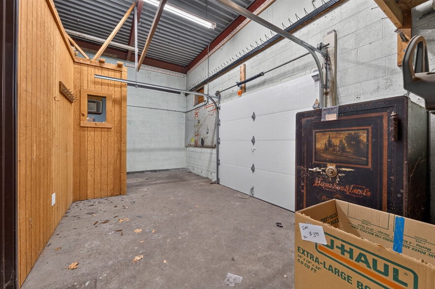 More Photos Of 458 Main St, Belleville Storefront Retail Office For Sale