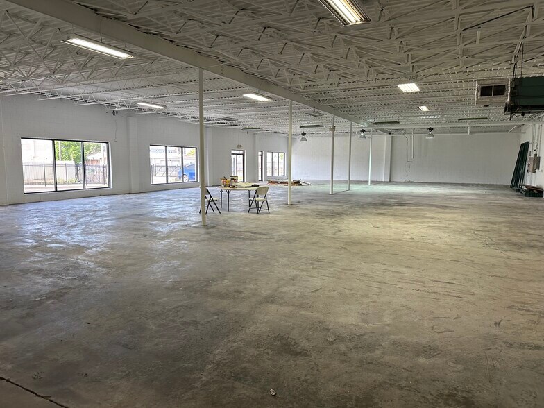 More Photos Of 61 N Peoria Ave, Tulsa Showroom For Lease