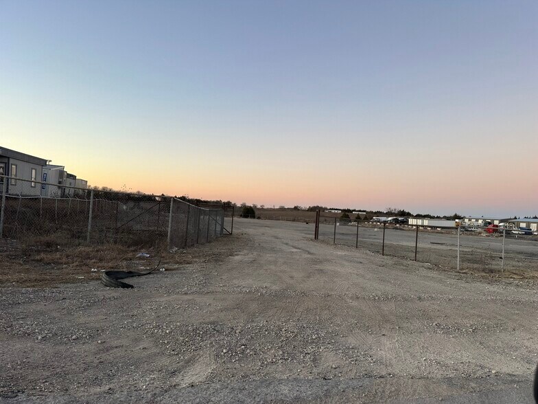 More Photos Of 1347 Malloy Bridge Rd, Ferris Land For Sale