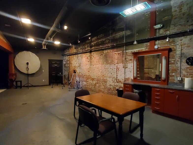 More Photos Of 208 Main St, Lewiston Loft Creative Space For Sale