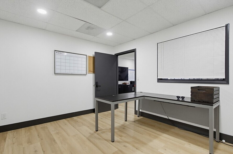 More Photos Of 6280 Riverdale St, San Diego Office For Lease