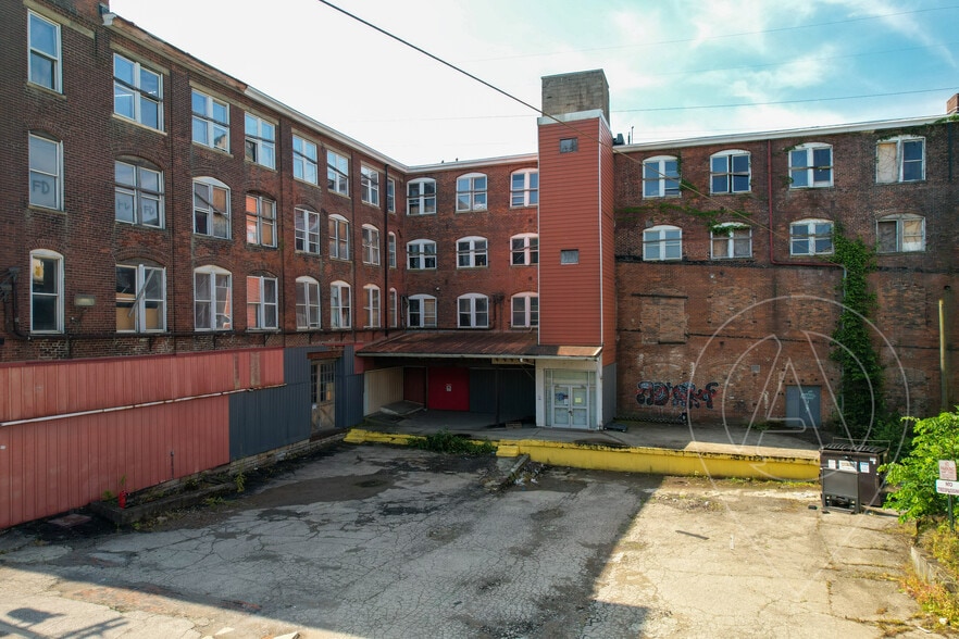 More Photos Of 1275 Budd St, Cincinnati Warehouse For Sale