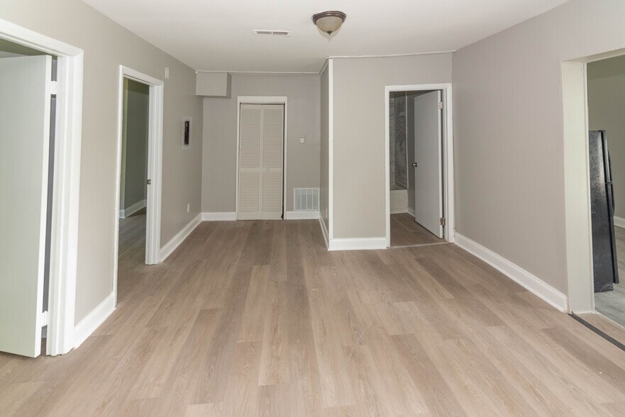 More Photos Of 332 S Franklintown Rd, Baltimore Apartments For Sale