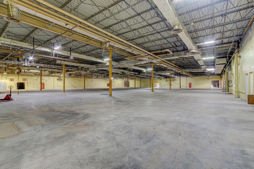 More Photos Of 1664 Sharon Rd, Washington Warehouse For Sale