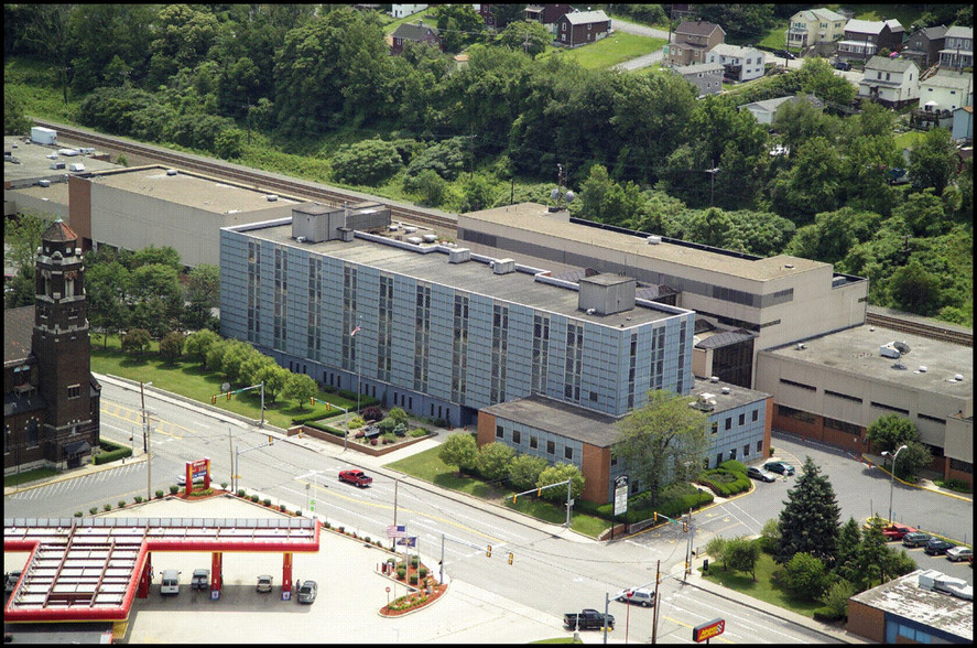 More Photos Of 1001-1003 Broad St, Johnstown Medical For Sale