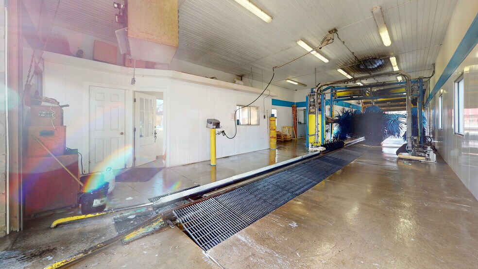 More Photos Of 4180 Sunset Blvd, Steubenville Carwash For Sale